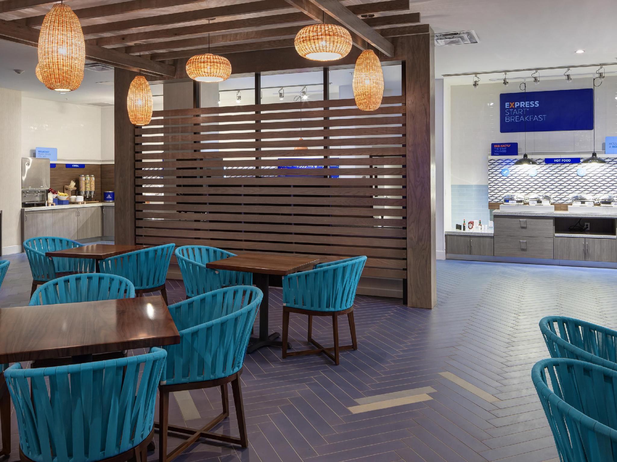 Holiday Inn Express & Suites - Orlando At Seaworld By Ihg Williamsburg Kültér fotó